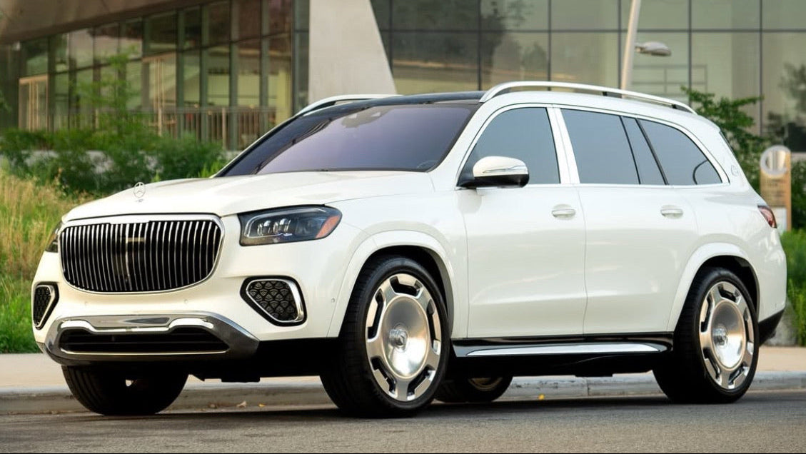GLS600 Maybach White/Black