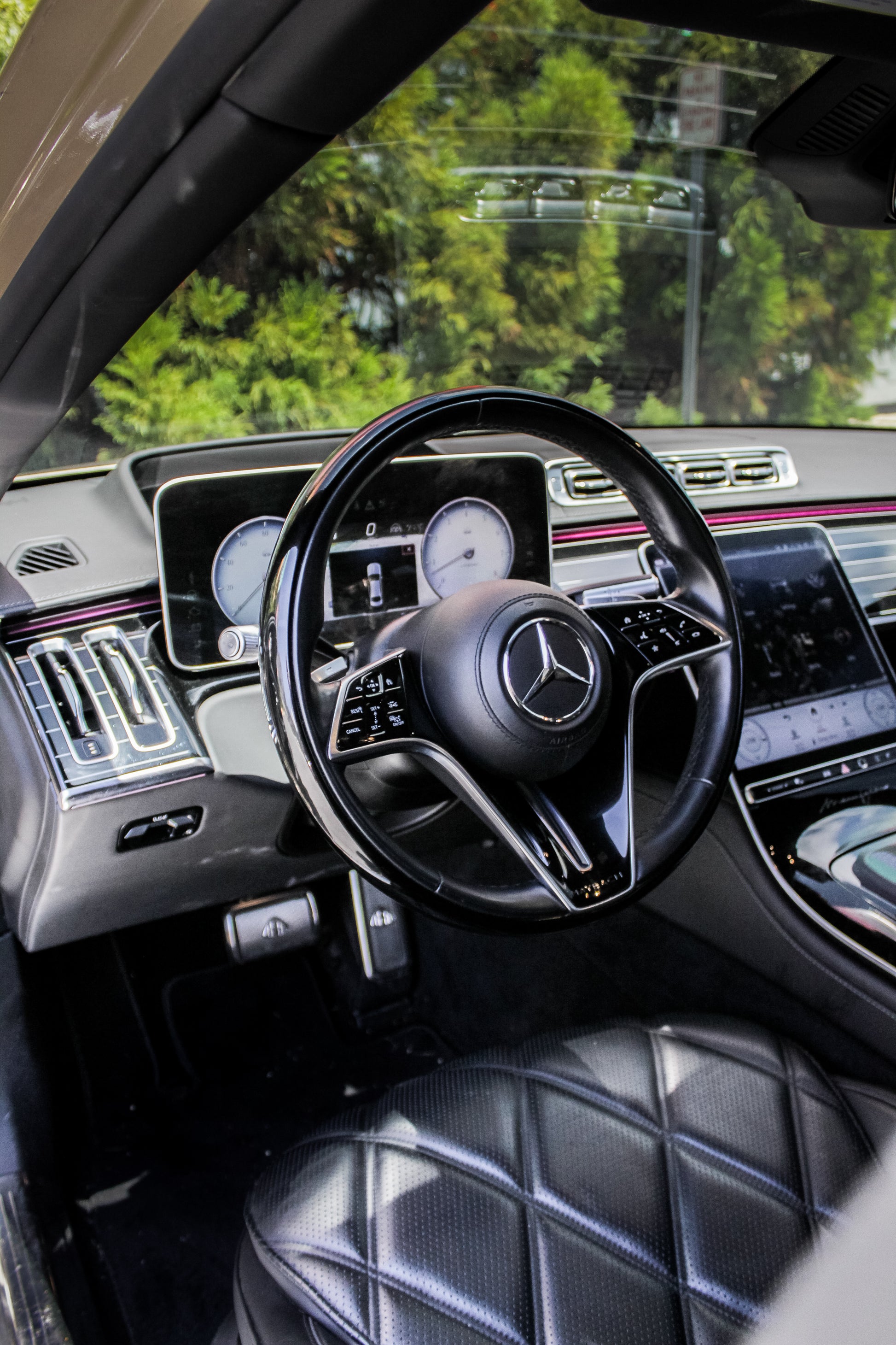 Mercedes-Benz S680 Maybach (1 of 200)