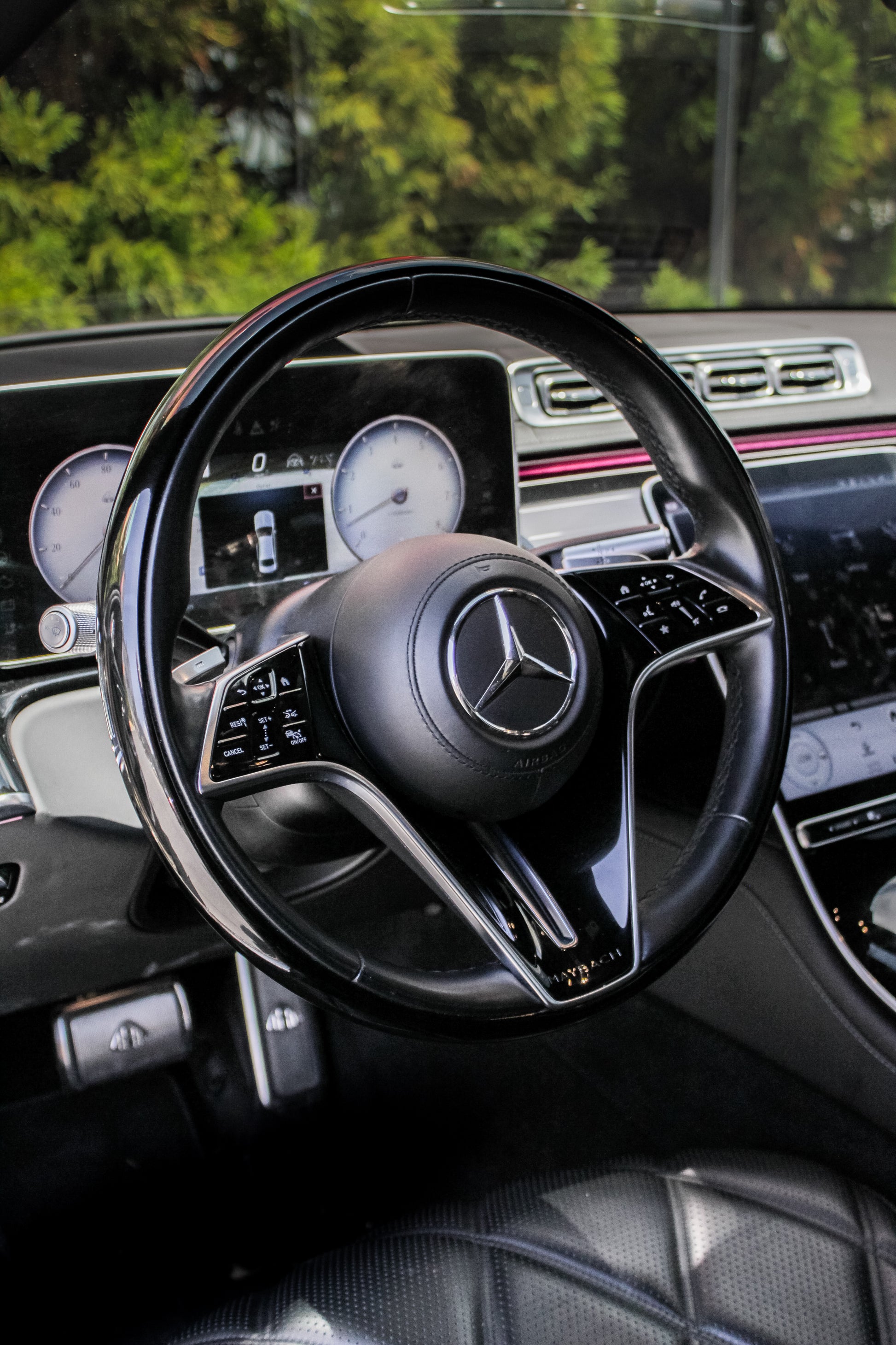 Mercedes-Benz S680 Maybach (1 of 200)