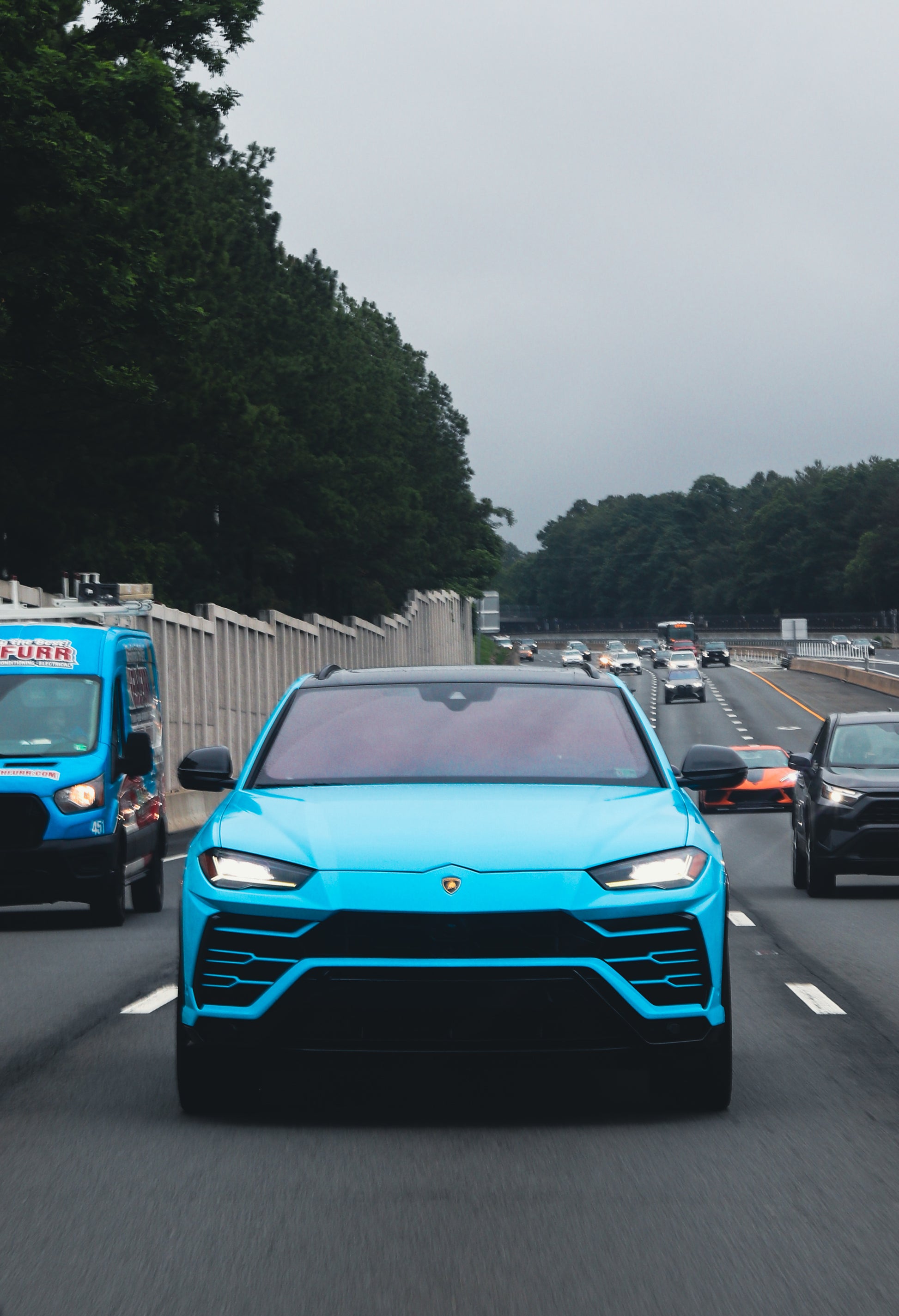 Lamborghini Urus Baby Blue (w/ Starlights)