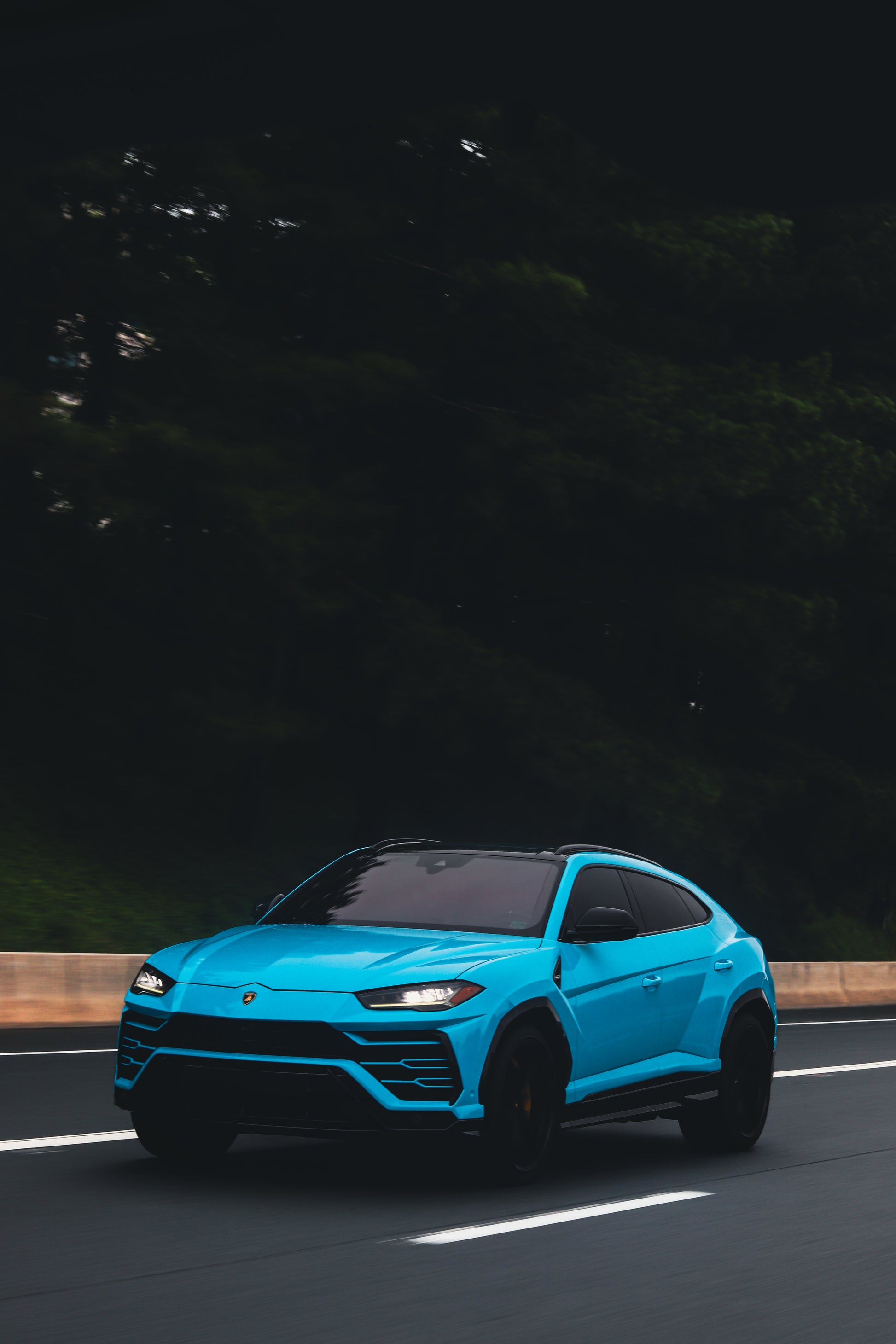 Lamborghini Urus Baby Blue (w/ Starlights)