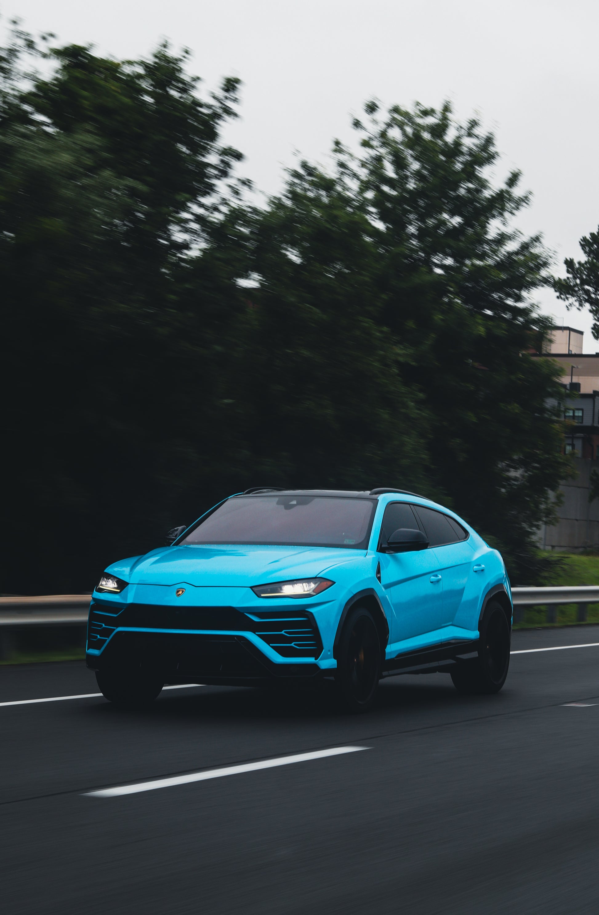 Lamborghini Urus Baby Blue (w/ Starlights)